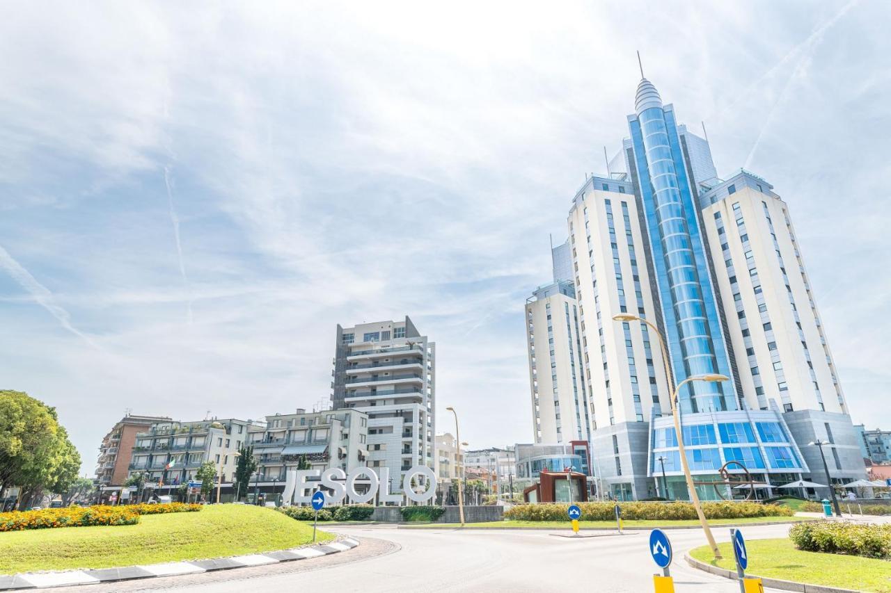 Zenith Apartment ลิโดดิเยโซโล ภายนอก รูปภาพ