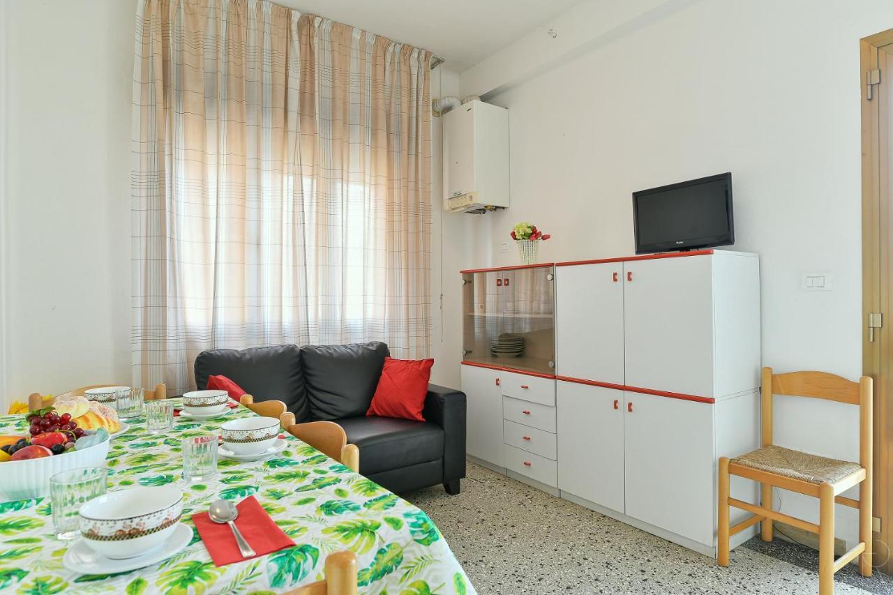 Zenith Apartment ลิโดดิเยโซโล ภายนอก รูปภาพ